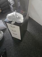 Kussens tafel kledingrek, Ophalen, Gebruikt