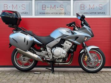 HONDA CBF 1000 A (bj 2010) beschikbaar voor biedingen