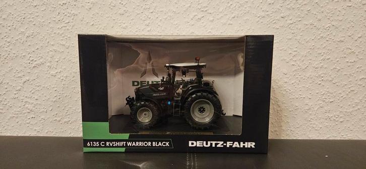 Deutz 6135 C TTV Warrior Black Edition 1:32 Weise toys, Hobby en Vrije tijd, Modelauto's | 1:32, Nieuw, Tractor of Landbouw, Overige merken