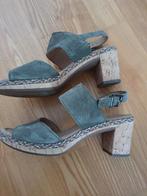 Gabor open schoen met hak groen suede maat 37, Kleding | Dames, Schoenen, Ophalen, Zo goed als nieuw, Groen