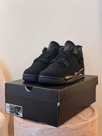 Air Jordan 4 “Black Cat” (2025) - Maat 44, Kleding | Heren, Schoenen, Ophalen of Verzenden, Nieuw, Zwart, Sneakers of Gympen