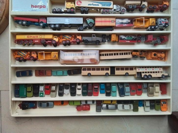 Miniatuur Auto's - 73 stuks, Verzamelen, Automerken, Motoren en Formule 1, Gebruikt, Auto's, Ophalen of Verzenden