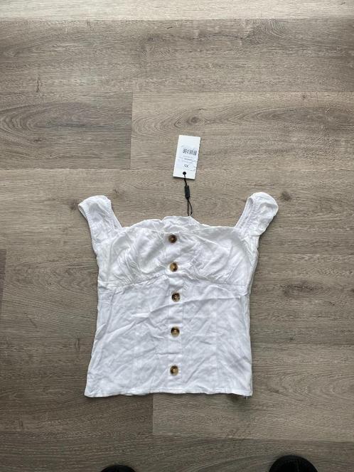 NA-KD off shoulder top wit NIEUW maat XS ZD, Kleding | Dames, Tops, Nieuw, Maat 34 (XS) of kleiner, Wit, Zonder mouw, Ophalen of Verzenden