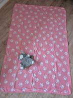 Te koop nieuwe Fleedeken rose met knuffel, Ophalen of Verzenden, Nieuw, Overige typen