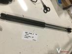 Opel Astra G 5 drs 2002 Gasveren set achterklep
