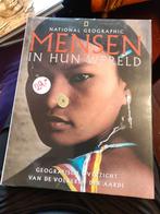 Mensen in hun wereld - National geographic, Boeken, Kunst en Cultuur | Fotografie en Design, Ophalen of Verzenden, Zo goed als nieuw