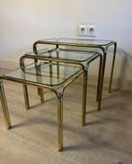 Nesting tafeltjes 3 stuks goud met glas vintage, Huis en Inrichting, Krukjes, Ophalen of Verzenden, Zo goed als nieuw, Hout