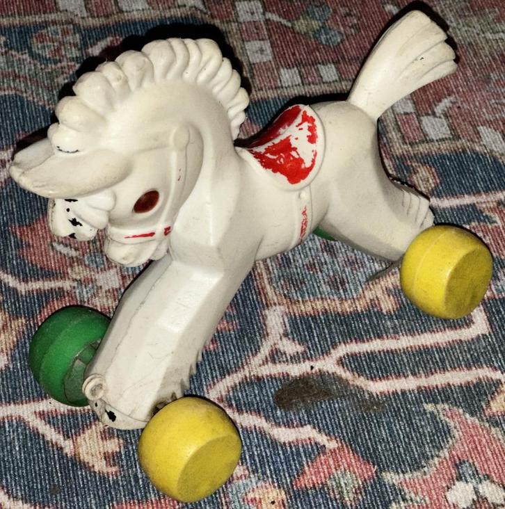 Vintage plastic trek paardje op wieltjes, Antiek en Kunst, Antiek | Speelgoed, Ophalen