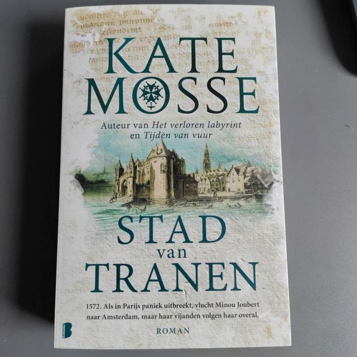 Stad van Tranen - Kate Mosse, Boeken, Romans, Zo goed als nieuw, Nederland, Ophalen of Verzenden