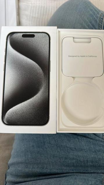 iPhone 15 Pro Original Box (No Accessories) beschikbaar voor biedingen