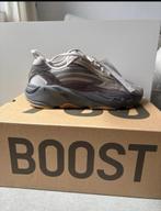 Yeezy Boost 700 Tephra 44 2/3, Kleding | Heren, Schoenen, Ophalen of Verzenden, Nieuw