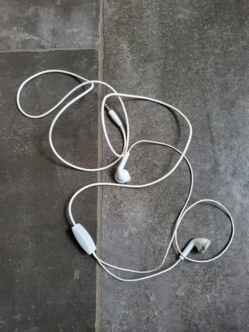 Originele nieuwe Samsung oortjes beschikbaar voor biedingen