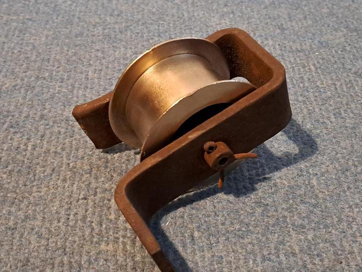 Te koop Antiek Brons Messing katrol Loopwiel, Antiek en Kunst, Antiek | Koper en Brons, Brons, Verzenden