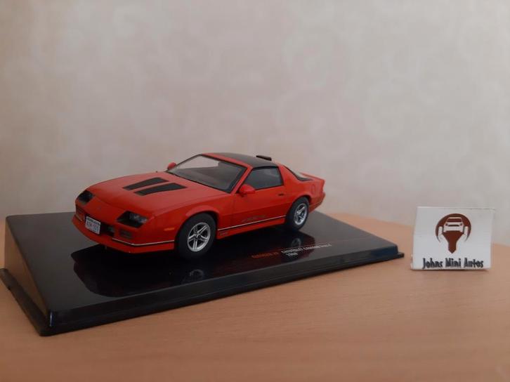 Chevrolet Camaro IROC-Z28 1986 Rood van IXO 1:43, Hobby en Vrije tijd, Modelauto's | 1:43, Nieuw, Auto, Overige merken, Ophalen of Verzenden