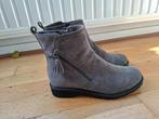 mooie grijze schoen/korte laars, Kleding | Dames, Schoenen, Schoenen met lage hakken, Ophalen of Verzenden, Zo goed als nieuw