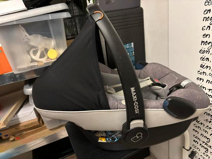 Maxi-Cosi Pebble Plus Autostoel, Kinderen en Baby's, Autostoeltjes, Gebruikt, Maxi-Cosi, 0 t/m 13 kg, Autogordel of Isofix, Zijbescherming
