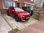 Peugeot 2008 1.2 Puretech 130pk Eat8 2020 Rood, Auto's, Zwart, 1199 cc, Leder en Stof, 1200 kg