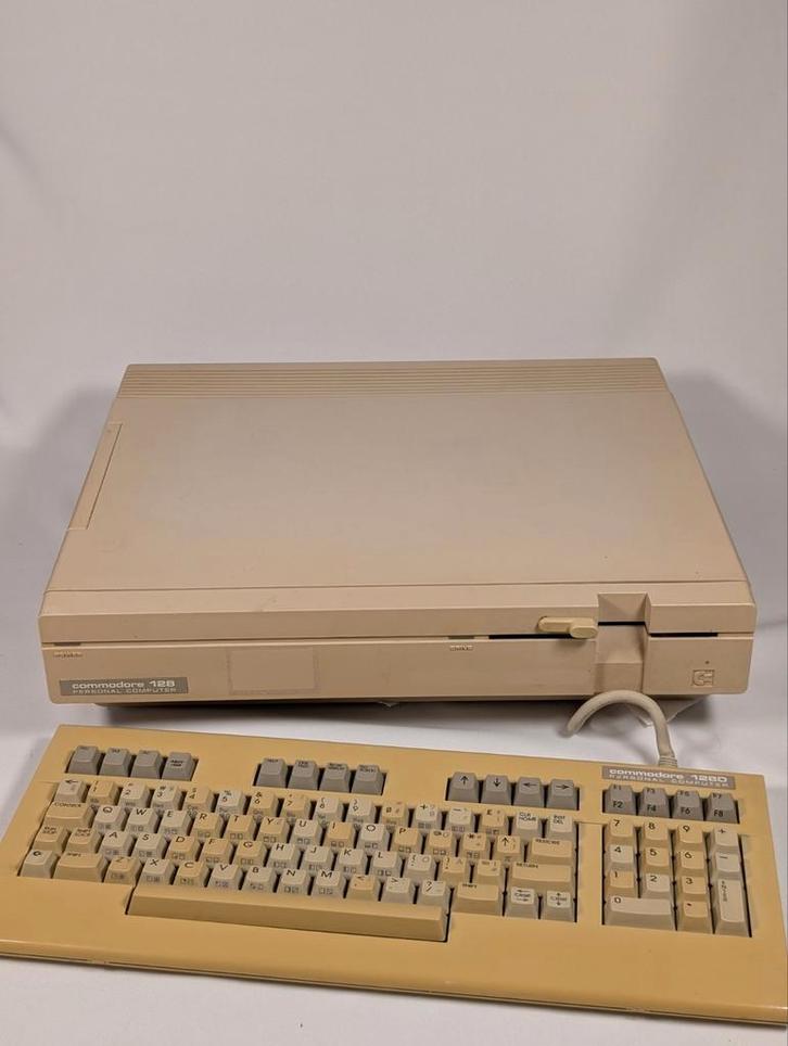 Commodore 128D (Desktop) – Werkend, Computers en Software, Vintage Computers, Ophalen of Verzenden