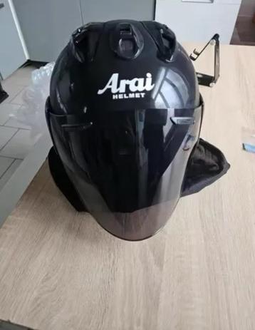 Arai helm gloednieuw beschikbaar voor biedingen