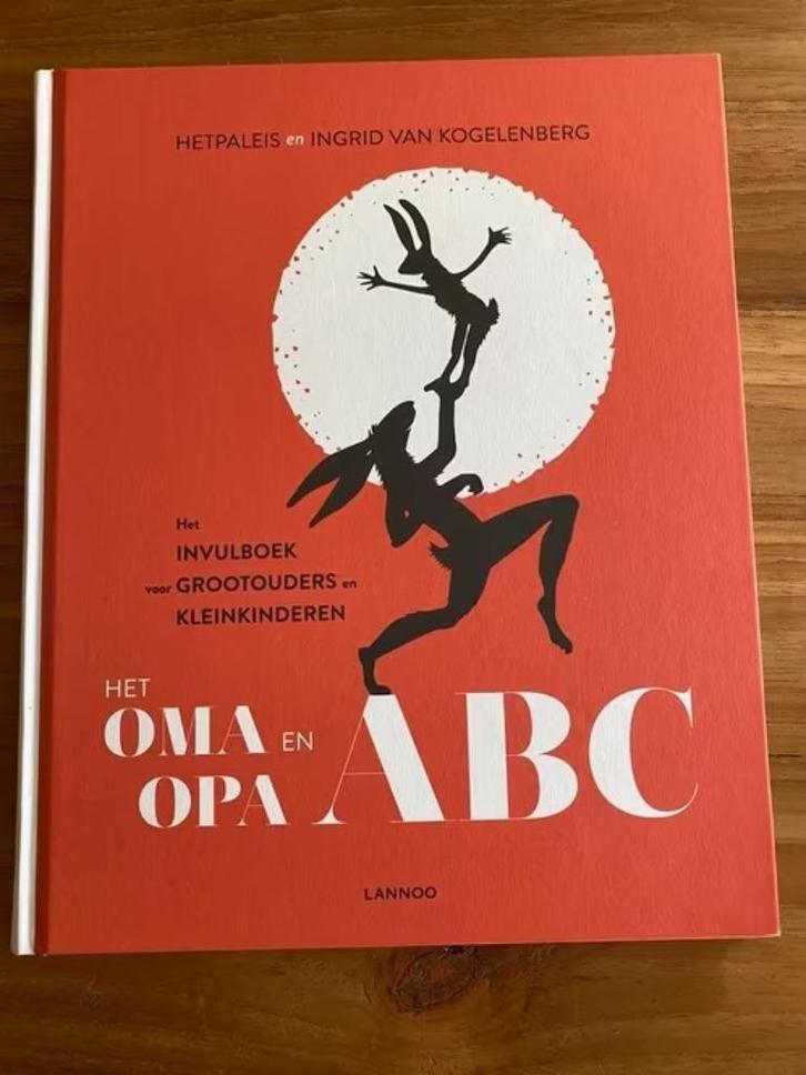 Sophie Tijhuis - Het oma en opa ABC, Boeken, Overige Boeken, Zo goed als nieuw, Ophalen of Verzenden