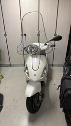 Piaggio fly 25, Fietsen en Brommers, Scooters | Piaggio, Ophalen, Zo goed als nieuw, Fly, Benzine