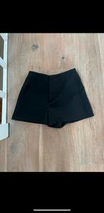 Zwart broekje Zara maat M / 38, Kleding | Dames, Kort, Zo goed als nieuw, Ophalen, Maat 38/40 (M)