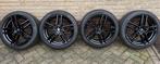 Dezent TR 17" zwarte Velgen met Pirelli P Zero zomerbanden, Ophalen, Gebruikt, Banden en Velgen, 17 inch