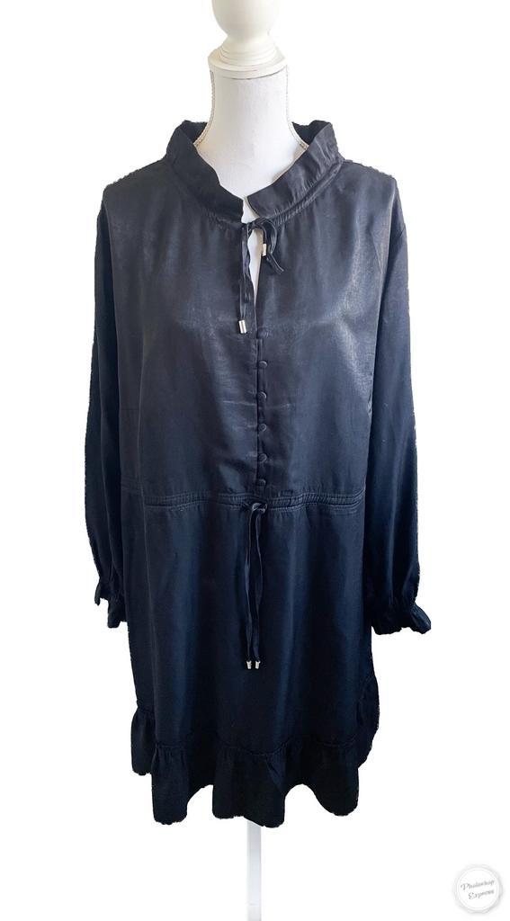 Mooie jurk van Studio Untold 50/52, Kleding | Dames, Grote Maten, Zo goed als nieuw, Jurk, Zwart, Ophalen of Verzenden