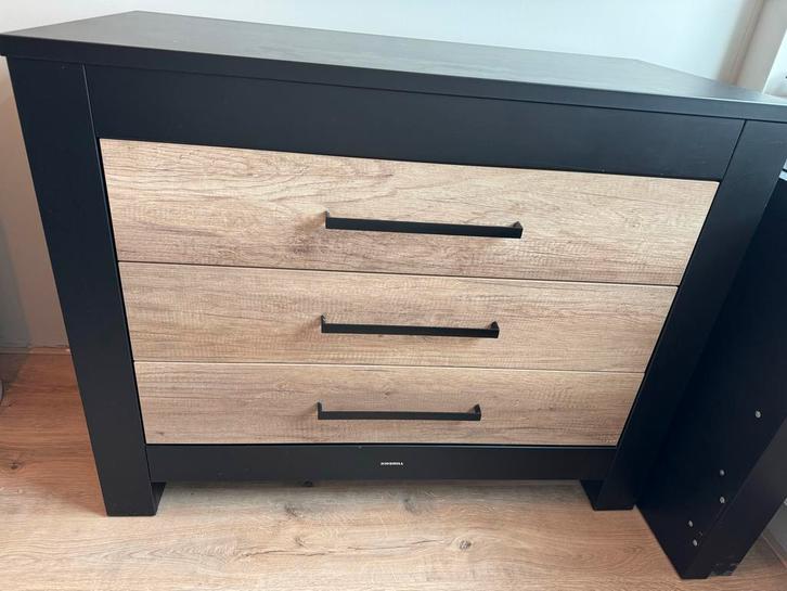 Commode met lades. kinderbed Kidsmill, met aerosleep matras, Kinderen en Baby's, Kinderkamer | Complete kinderkamers, Zo goed als nieuw