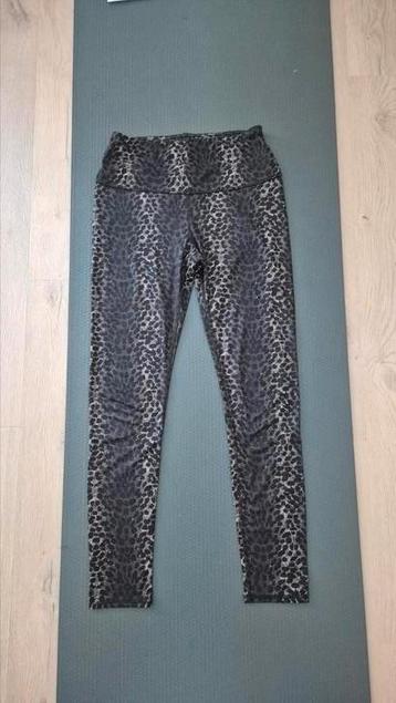 10 DAYS legging maat 38 Als nieuw beschikbaar voor biedingen