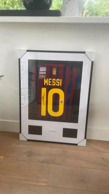Messi gesigneerd ingelijst (CAO) beschikbaar voor biedingen