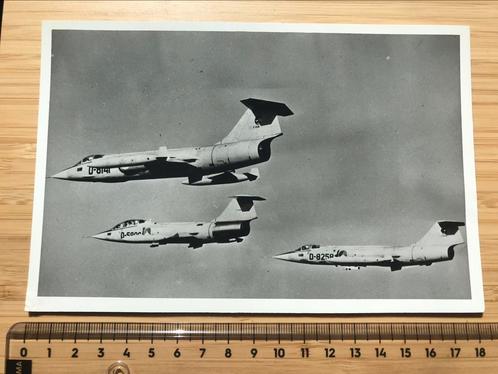 F-104G Starfighter Vliegtuig Formatie Kon. Luchtmacht Foto, Verzamelen, Luchtvaart en Vliegtuigspotten, Zo goed als nieuw, Kaart, Foto of Prent