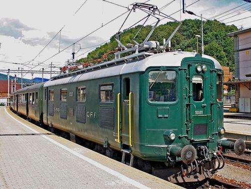 HAG 225 Zwitserse metalen oldtimer Re 4/4 I SBB v. Marklin, Hobby en Vrije tijd, Modeltreinen | H0, Zo goed als nieuw, Locomotief