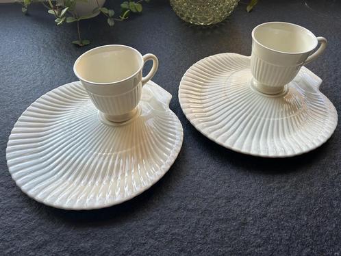 Wedgwood Edme serving plate + choco kopje. Collectors item, Huis en Inrichting, Keuken | Servies, Zo goed als nieuw, Kop(pen) en/of Schotel(s)