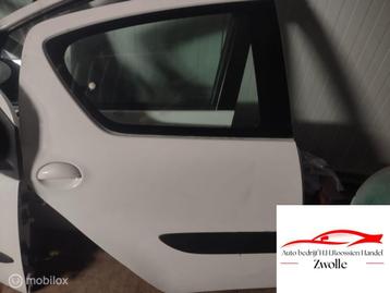 Achterdeur rechts wit Toyota Aygo I ('05-'14) beschikbaar voor biedingen