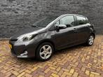 Toyota Yaris 1.5 Full Hybrid 5DR 2014 - Automaat, Auto's, 74 pk, 4 cilinders, 1070 kg, Yaris