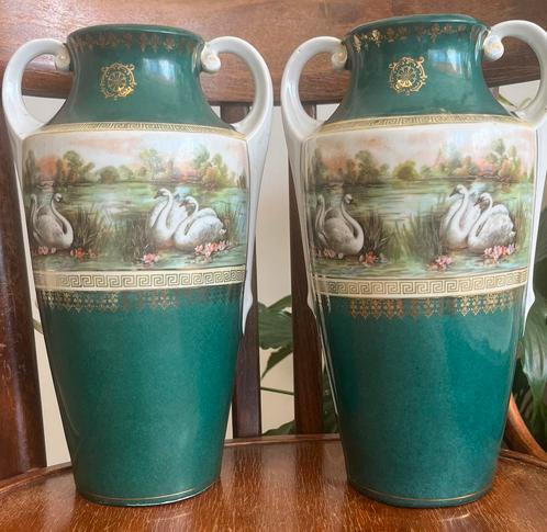 Antieke Czechoslowakije Porseleinen Vazen –Set van 2 🦢, Antiek en Kunst, Antiek | Vazen, Ophalen