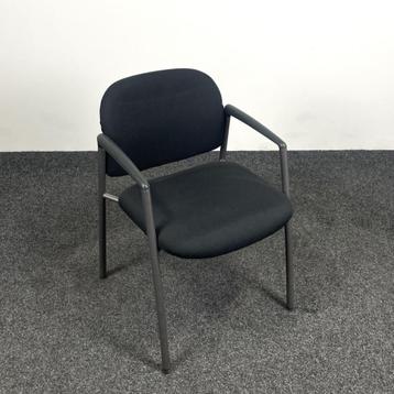 Ahrend 320 Vergaderstoel - Rechte Armleggers - Antraciet Ond beschikbaar voor biedingen