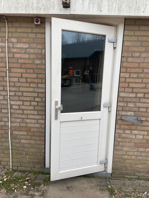 4st Kunstof deur eventueel met zijlicht, Doe-het-zelf en Verbouw, Deuren en Horren, Gebruikt, Buitendeur, 200 tot 215 cm, 80 tot 100 cm