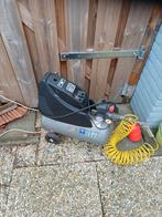 Compressor in goede, Doe-het-zelf en Verbouw, Compressors, Minder dan 25 liter, Ophalen of Verzenden, Minder dan 200 liter/min