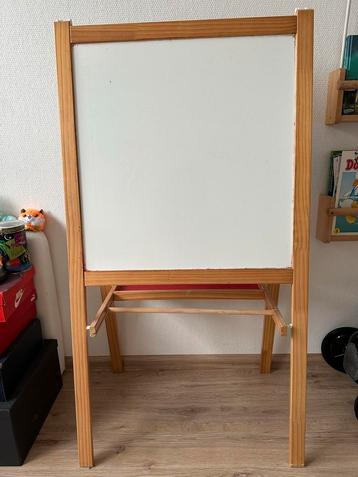 Ikea tekenbord/krijtbord en whiteboard beschikbaar voor biedingen