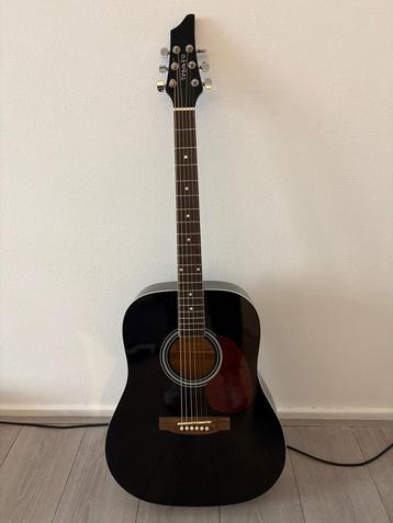 Gitaar beschikbaar voor biedingen