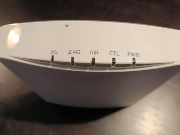 Ruckus R310 Accespoints - Meerdere leverbaar., Computers en Software, Accesspoints, Refurbished, Verzenden