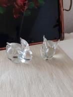 Twee massief glazen konijntjes, Antiek en Kunst, Antiek | Glas en Kristal, Ophalen of Verzenden
