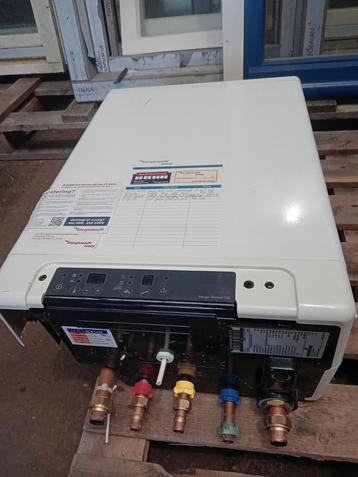 Intergas kombi kompact HRE 24/18 beschikbaar voor biedingen