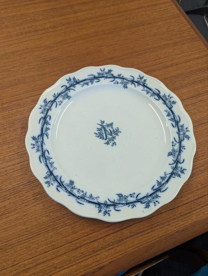 BWM & Co Antique English dinner plate, Antiek en Kunst, Antiek | Servies los, Ophalen of Verzenden