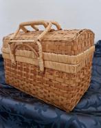 Vintage rieten koffertje/mand, Mand, Ophalen of Verzenden, Zo goed als nieuw, Riet