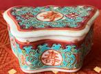 Chinese Famille Rose porseleinen doosje ca. 1950-1960, Antiek en Kunst, Verzenden