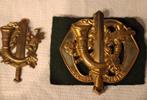 2 st Embleem Limburgse Jagers 42 BLJ, Ophalen of Verzenden, Landmacht, Nederland, Embleem of Badge