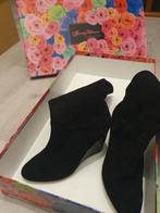 Beverly Feldman zwarte suede laars maat 38, Ophalen of Verzenden, Zo goed als nieuw, Zwart, Hoge laarzen